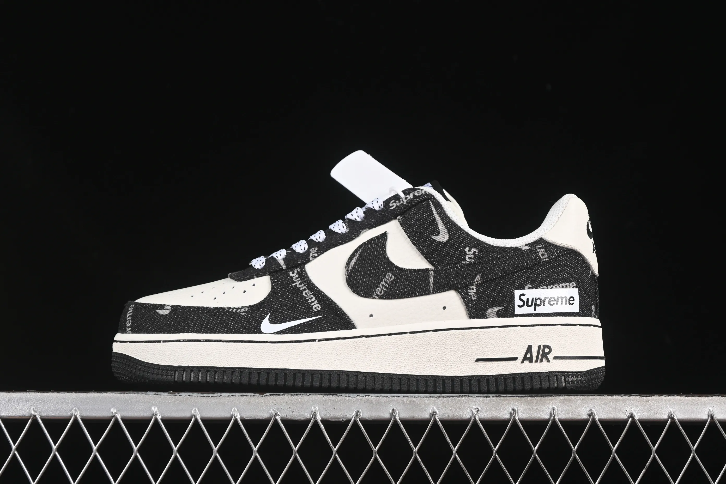 All categories Nk Air Force 1 Air Force series Nk Air Force 1 Low Air Force low top Nike Air Force 1'07 Low Sup joint black denim small white hook Air Force 1 low top casual sneakers LW9279-010